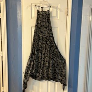 MIDI shark bit hem dress EUC